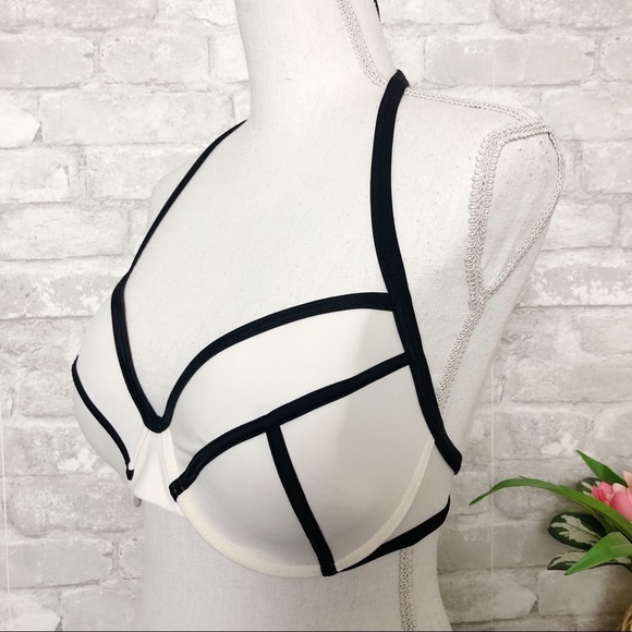 XHILARATION Black & White Bikini Top Size D/DD - Picture 2 of 11